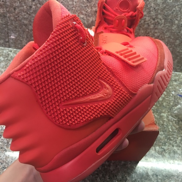 Air Yeezy 2 Red October - Picture 8 of 8